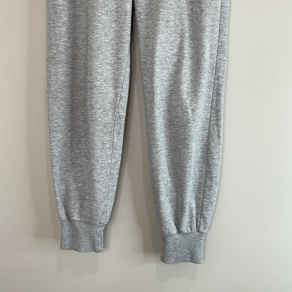 Divided H&M Jogger Sweatpants Grey Elastic Waistband Tapered Leg S - Picture 4 of 10